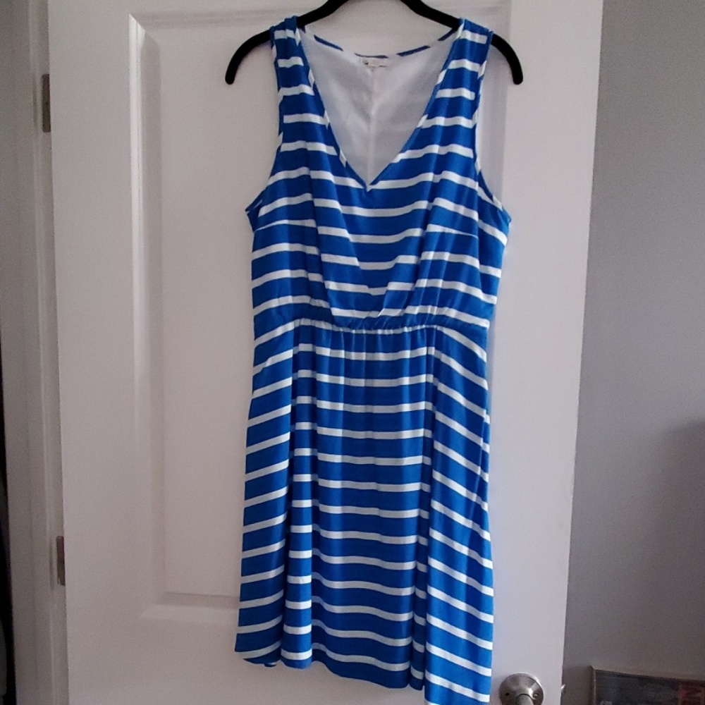 Gap V-Neck Sleeveless Striped Dress